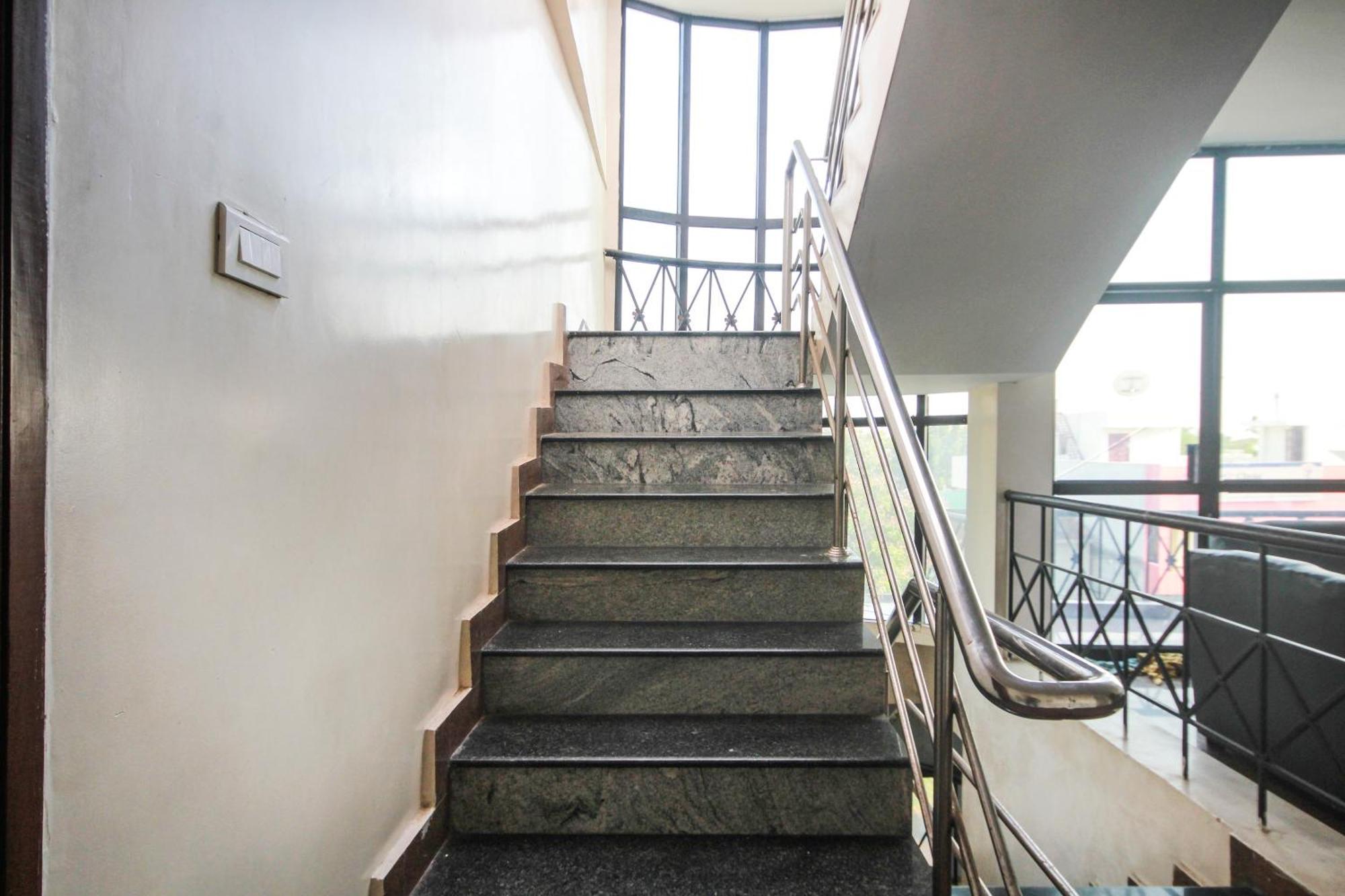 Hotel O Lk Residency Tindivanam 外观 照片