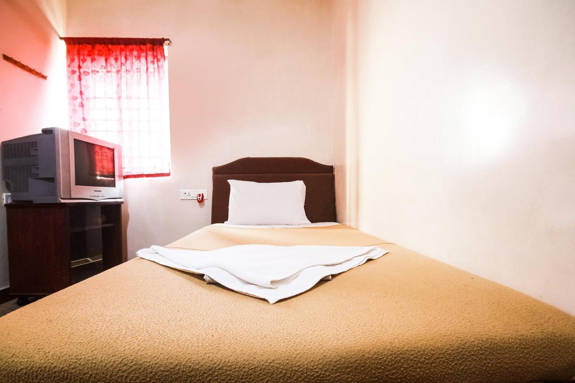 Hotel O Lk Residency Tindivanam 外观 照片